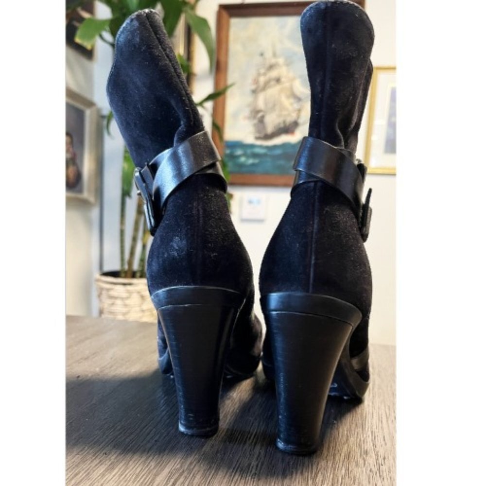 TOD'S STRAP HEELED BOOTS 8 - Picture 10 of 11